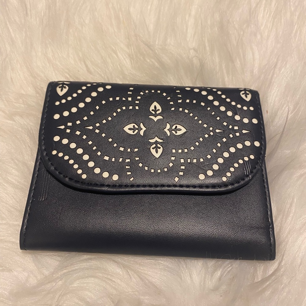 Vera Bradley Midnight Blue Wallet with Cream Accents